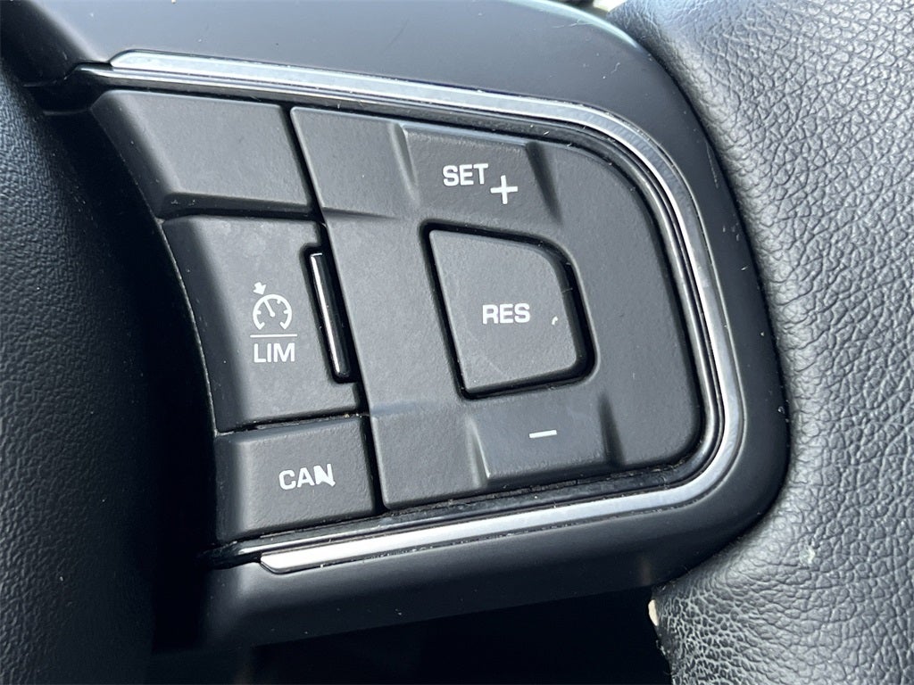 2020 Jaguar E-PACE Base