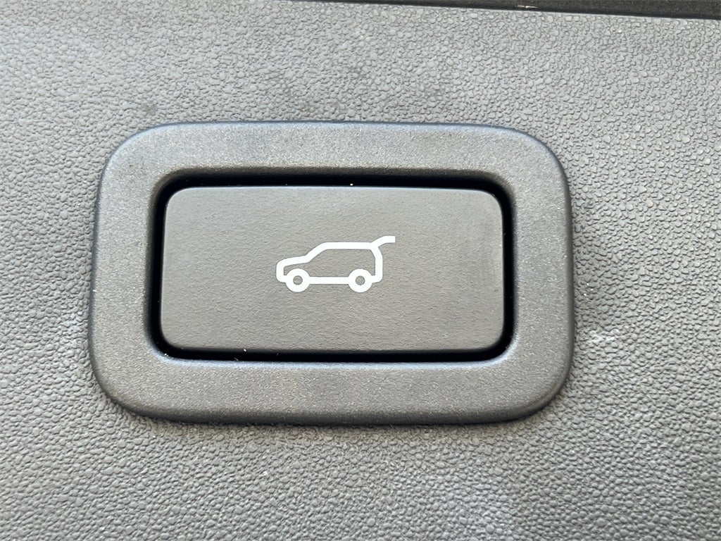 2020 Jaguar E-PACE Base