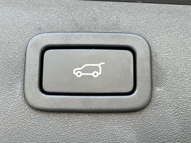 2020 Jaguar E-PACE Base