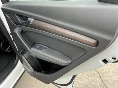 2024 Audi Q5 45 S line Premium quattro