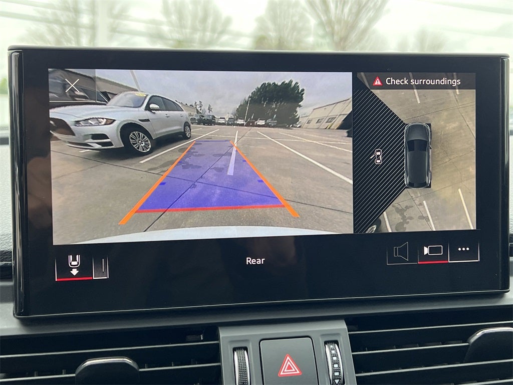 2024 Audi Q5 45 S line Premium quattro