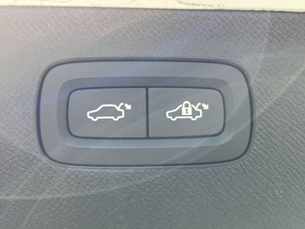 2025 Volvo XC90 B6 Plus 7-Seater 2025.5