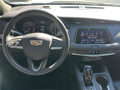 2023 Cadillac XT4 Premium Luxury