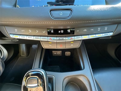 2023 Cadillac XT4 Premium Luxury