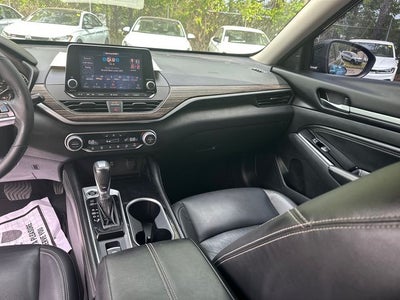 2022 Nissan Altima 2.5 SL