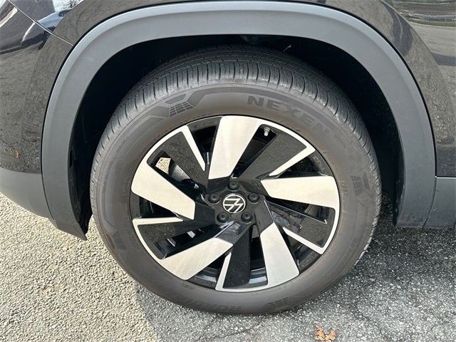 2025 Volkswagen Atlas Cross Sport 2.0T SEL