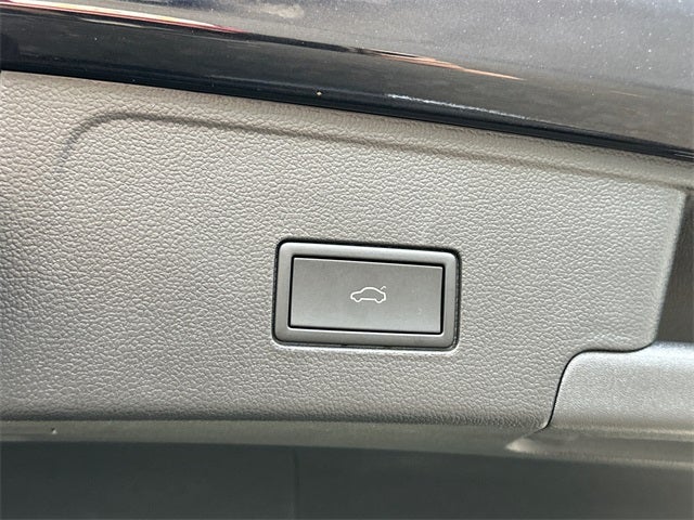 2025 Volkswagen Atlas Cross Sport 2.0T SEL