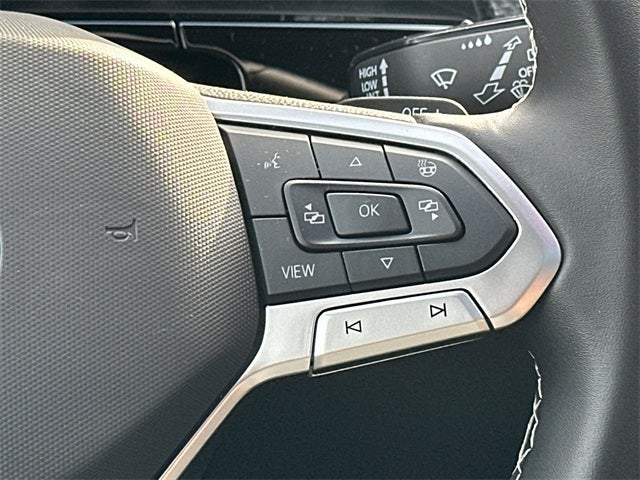 2025 Volkswagen Atlas Cross Sport 2.0T SEL