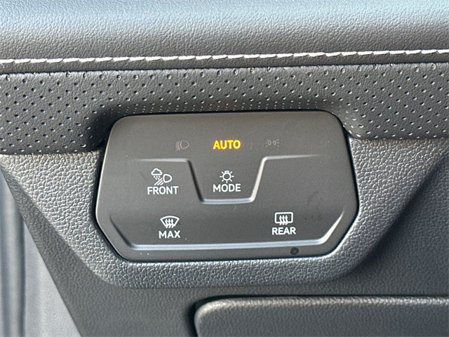 2025 Volkswagen Atlas Cross Sport 2.0T SEL