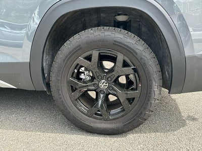 2025 Volkswagen Atlas 2.0T Peak Edition