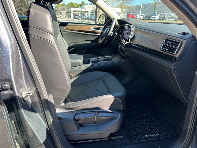 2024 Volkswagen Atlas 2.0T SE