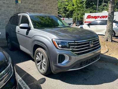 2025 Volkswagen Atlas 2.0T SE