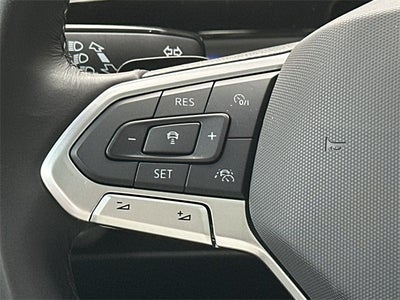 2025 Volkswagen Atlas Cross Sport 2.0T SEL Premium R-Line