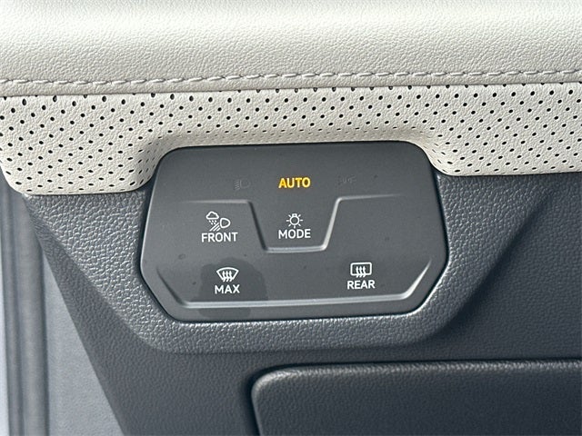 2025 Volkswagen Atlas Cross Sport 2.0T SEL Premium R-Line