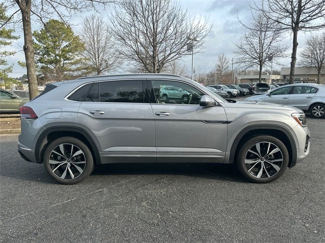 2025 Volkswagen Atlas Cross Sport 2.0T SEL Premium R-Line