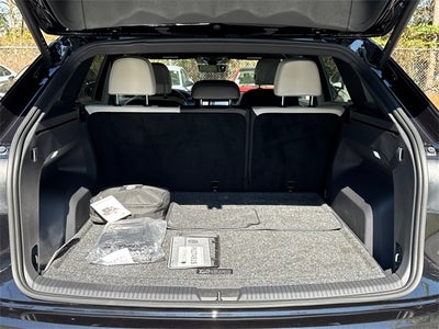 2025 Volkswagen Atlas Cross Sport 2.0T SEL Premium R-Line