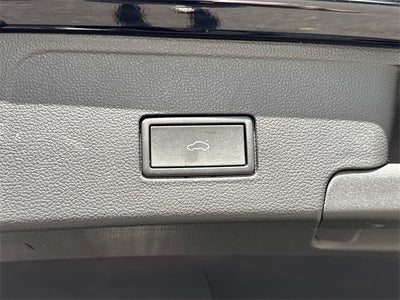 2025 Volkswagen Atlas Cross Sport 2.0T SEL Premium R-Line