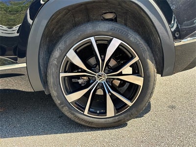 2025 Volkswagen Atlas Cross Sport 2.0T SEL Premium R-Line