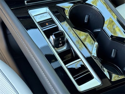 2025 Volkswagen Atlas Cross Sport 2.0T SEL Premium R-Line