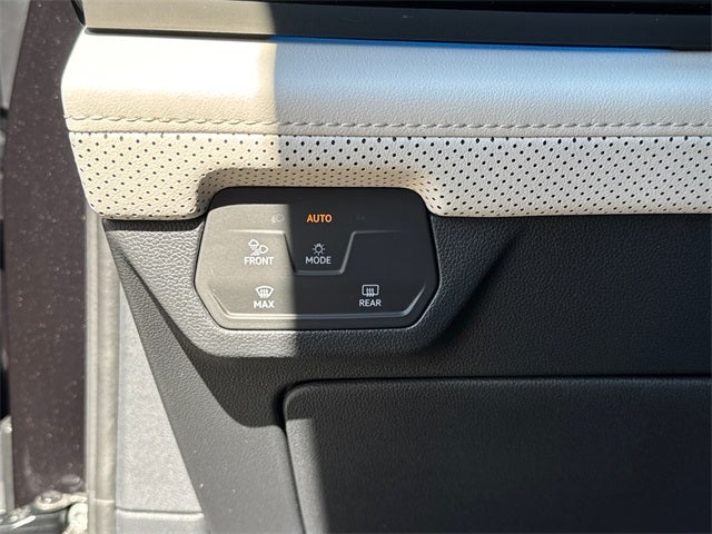 2025 Volkswagen Atlas Cross Sport 2.0T SEL Premium R-Line