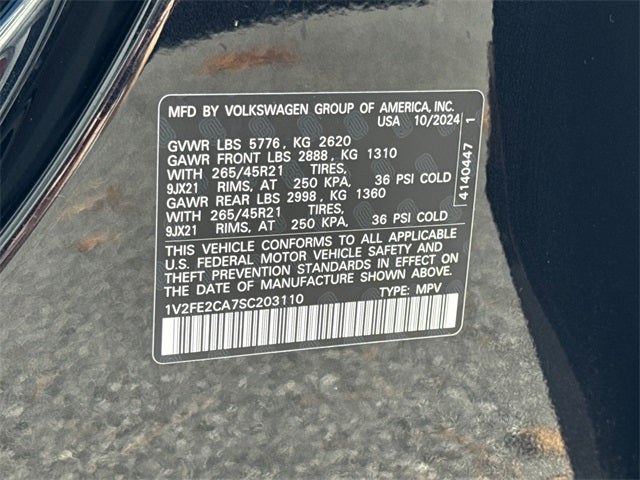 2025 Volkswagen Atlas Cross Sport 2.0T SEL Premium R-Line