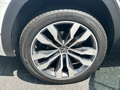 2023 Volkswagen Atlas 3.6L V6 SEL Premium R-Line