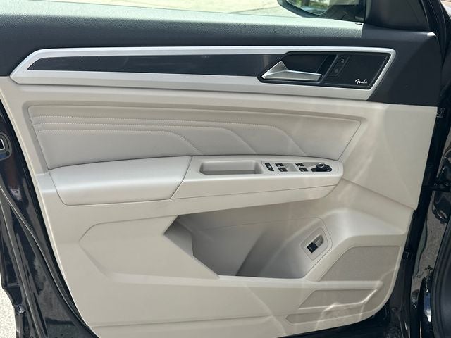 2023 Volkswagen Atlas 3.6L V6 SEL Premium R-Line