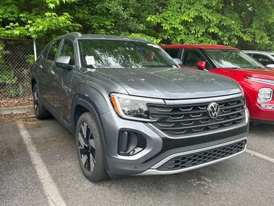 2025 Volkswagen Atlas Cross Sport 2.0T SE w/Technology