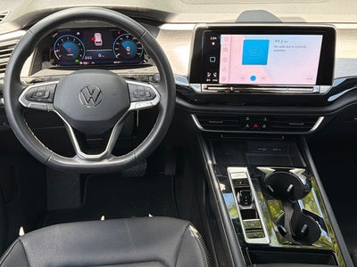 2024 Volkswagen Atlas Cross Sport 2.0T SE w/Technology