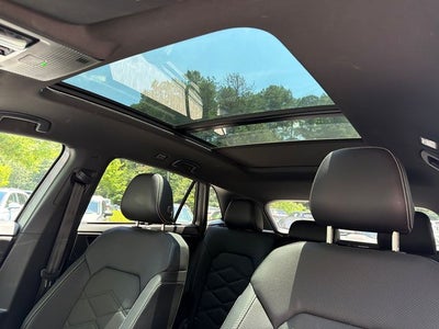 2024 Volkswagen Atlas Cross Sport 2.0T SE w/Technology