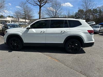 2022 Volkswagen Atlas 3.6L V6 SE w/Technology