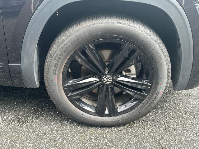 2023 Volkswagen Atlas Cross Sport 2.0T SEL R-Line