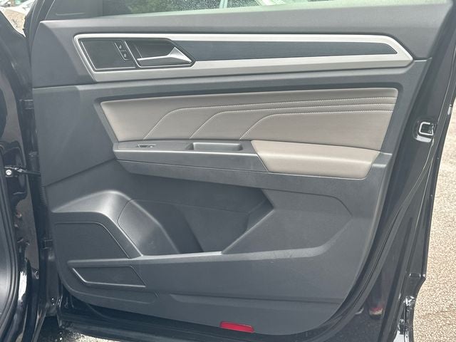2023 Volkswagen Atlas Cross Sport 2.0T SEL R-Line