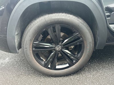 2023 Volkswagen Atlas Cross Sport 2.0T SEL R-Line