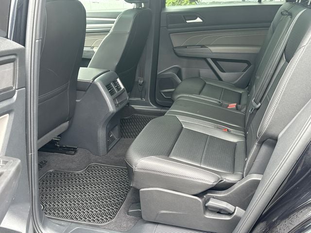 2023 Volkswagen Atlas Cross Sport 2.0T SEL R-Line