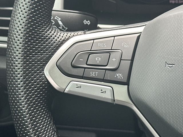 2023 Volkswagen Atlas Cross Sport 2.0T SEL R-Line