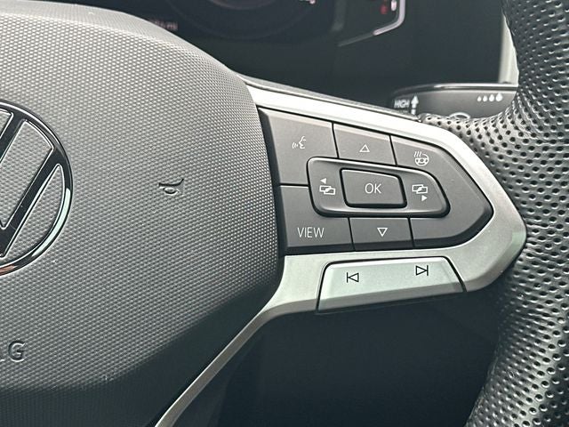 2023 Volkswagen Atlas Cross Sport 2.0T SEL R-Line