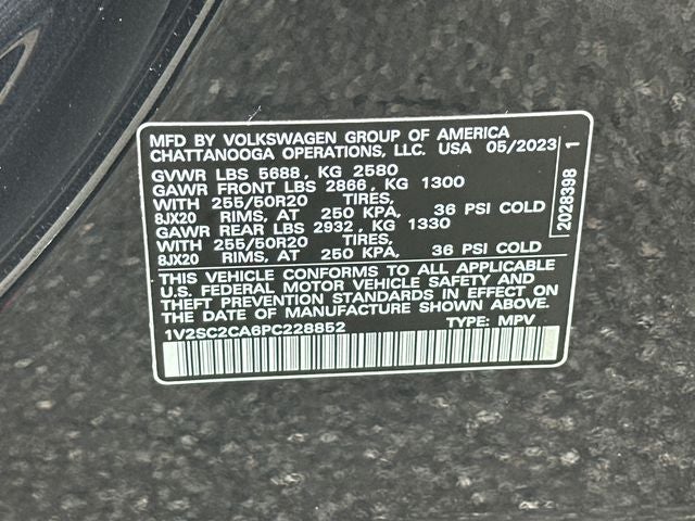 2023 Volkswagen Atlas Cross Sport 2.0T SEL R-Line