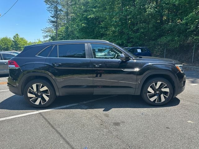 2025 Volkswagen Atlas Cross Sport 2.0T SE w/Technology