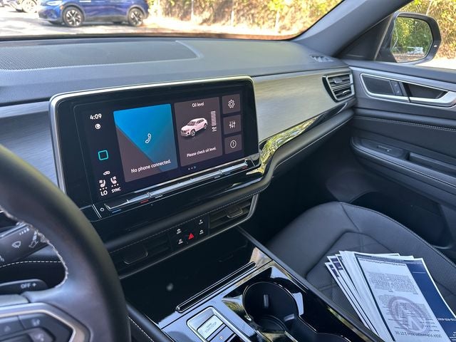 2024 Volkswagen Atlas Cross Sport 2.0T SE w/Technology