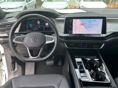 2024 Volkswagen Atlas Cross Sport 2.0T SE w/Technology