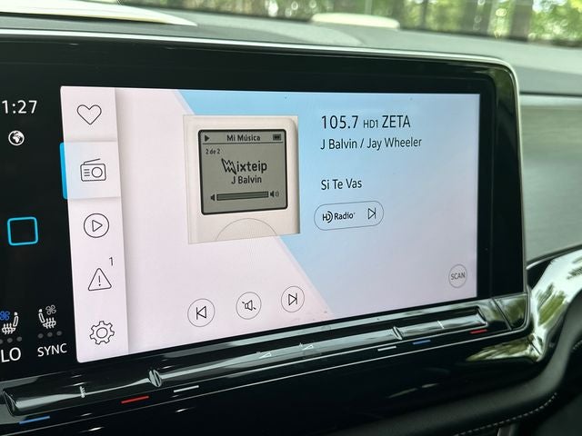 2024 Volkswagen Atlas Cross Sport 2.0T SE w/Technology