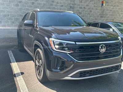 2025 Volkswagen Atlas Cross Sport 2.0T SE w/Technology