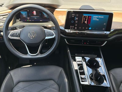 2025 Volkswagen Atlas 2.0T SE w/Technology