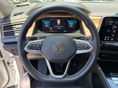 2025 Volkswagen Atlas 2.0T SE w/Technology