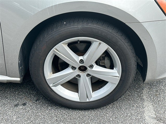 2013 Volkswagen Passat TDI SE w/Sunroof