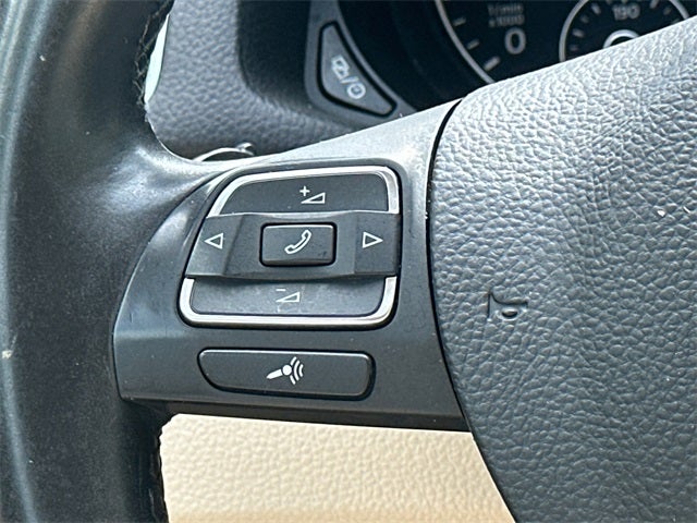 2013 Volkswagen Passat TDI SE w/Sunroof