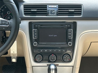 2013 Volkswagen Passat TDI SE w/Sunroof