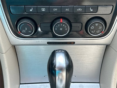 2013 Volkswagen Passat TDI SE w/Sunroof