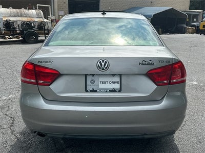 2013 Volkswagen Passat TDI SE w/Sunroof